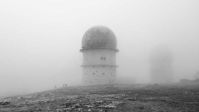 copy space, montain, portugal, winter, tower, built structure, the past, architecture, sky, 5K, 2000m, torre, fog, no people, tourism, travel, cold temperature