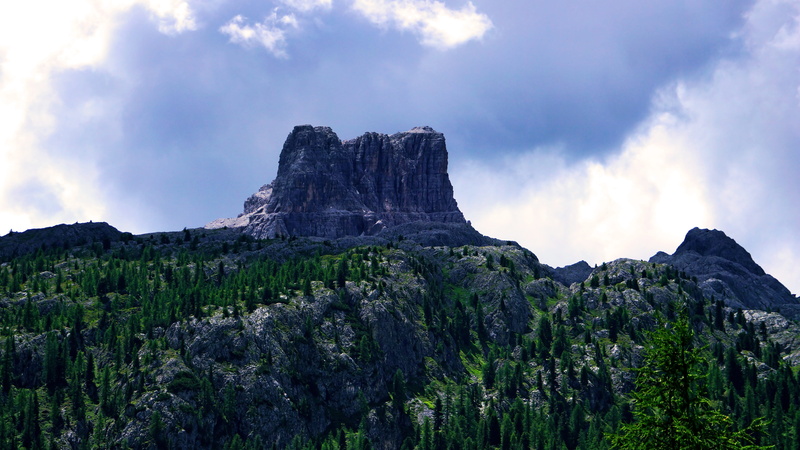beauty in nature, rifugio lagazuoi, cloud - sky, scenics - nature, formation, tranquility, physical geography, no people, mountain peak, environment, geology