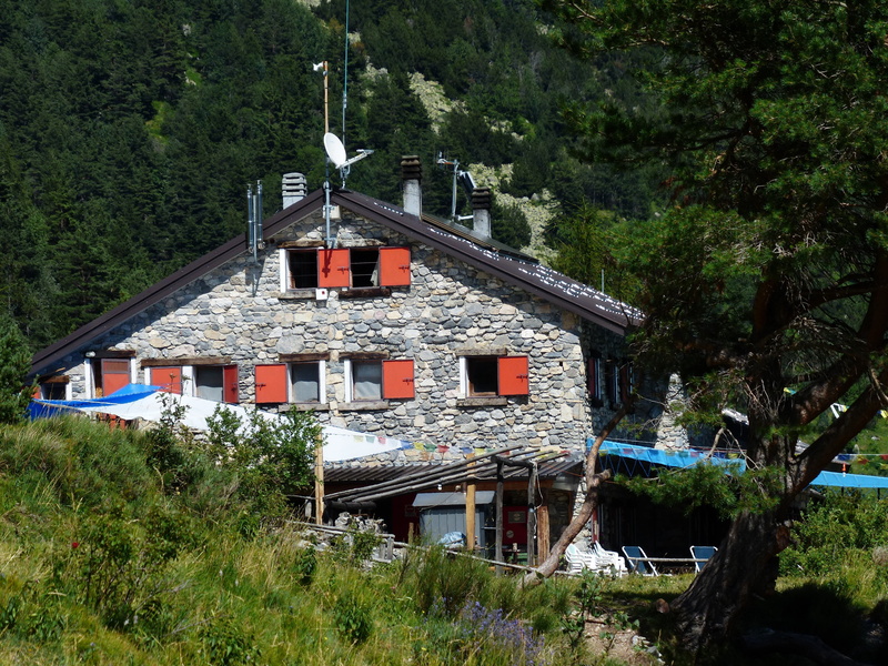 rest house, mountain hut, 4K, cai, grande traversata delle alpi, tree, old, architecture, hiking, hut, day, hike, mountains, stone, viozene, water, green color