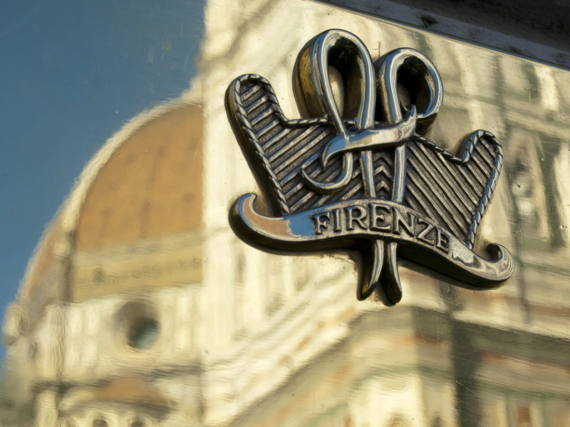 campanile, dom, lettering, western script, built structure, reflection, high angle view, italy, text, silver colored, metal, mirroring, 2K, florence, day
