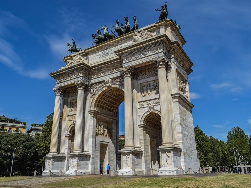 design, milan, the past, architectural column, monument, culture, city, history, 5K, neo-classical, historically, sightseeing, low angle view, arco della pace