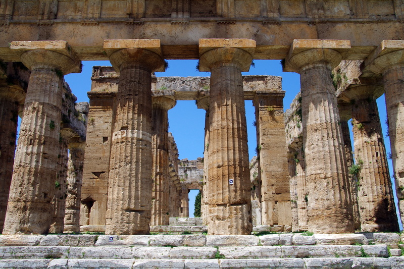 broken, bad condition, 2K, travel destinations, magna grecia, run-down, no people, ruined, ancient civilization, deterioration, wreck, colonnade, ancient