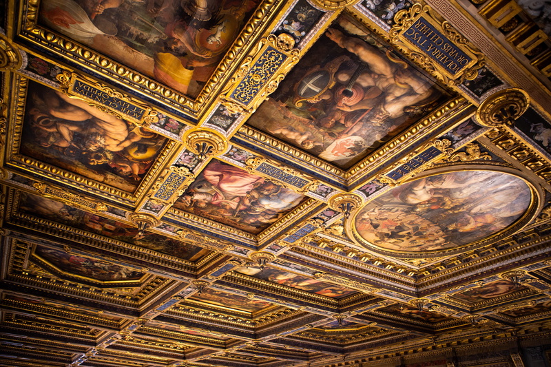 indoors, directly below, florence, representation, shrine, art and craft, no people, arched, rug, creativity, design, belief, built structure, place of worship