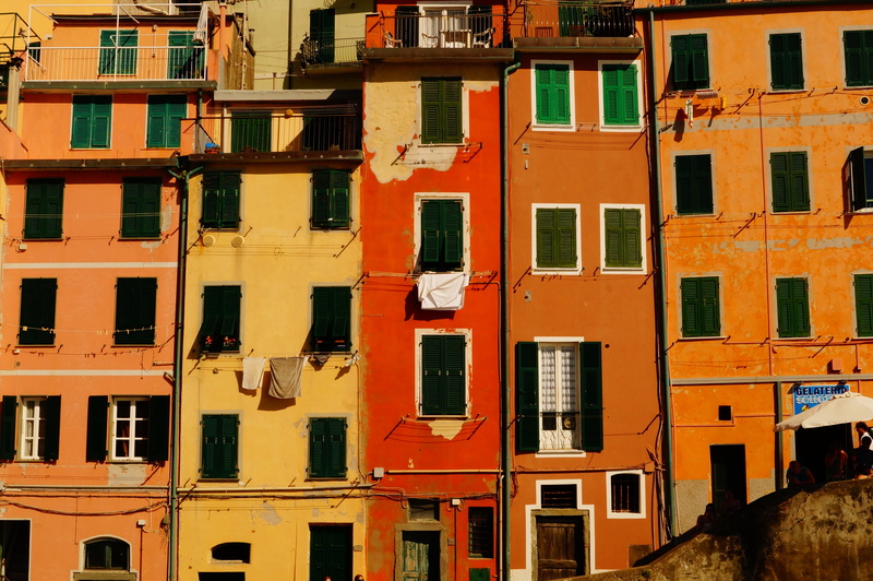 hanging, riomaggiore, 4K, village, apartment, window, outside, building, outdoors, place, built structure, architecture, building exterior, orange, city