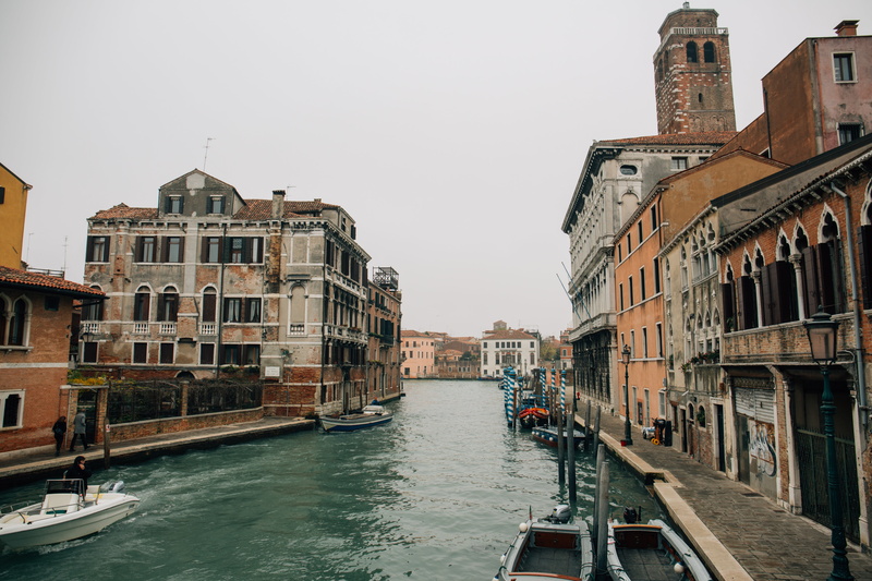 canal, transportation, building exterior, waterfront, body, italy, city, brown, building, clear sky, venice, water, built structure, 5K, wooden post, daytime
