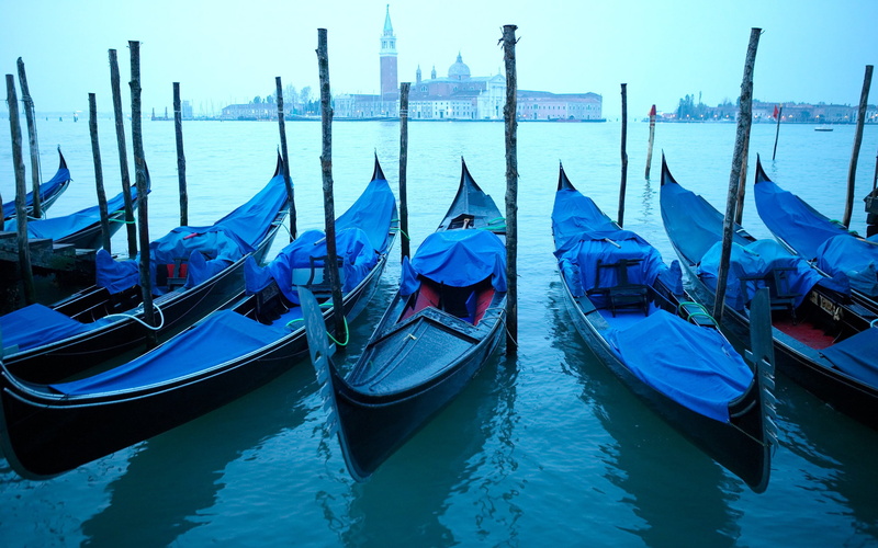 gondolier, travel Locations, blue, urban Scene, grand Canal - Venice, 2K, transportation, mode of transportation, journey, travel, no People, post, moored