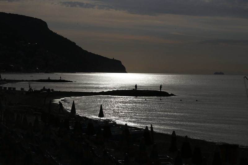 no people, mountain, nature, scenics - nature, cloud - sky, dawn, sea, tranquility, pietra ligure, beauty in nature, sky, water, horizon, outdoors, liguria
