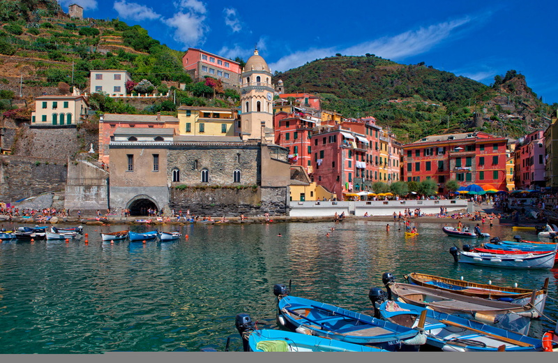 sea, mountains, Cinque Terre, The Ligurian coast, boats, Bay, Vernazza, Italy, home, tower, 1080P