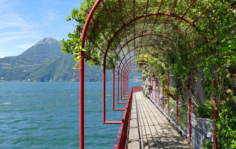 beauty in nature, plant, direction, the way forward, mountain, architecture, growth, tree, lake como, 5K, incidental people, scenics - nature, tranquility