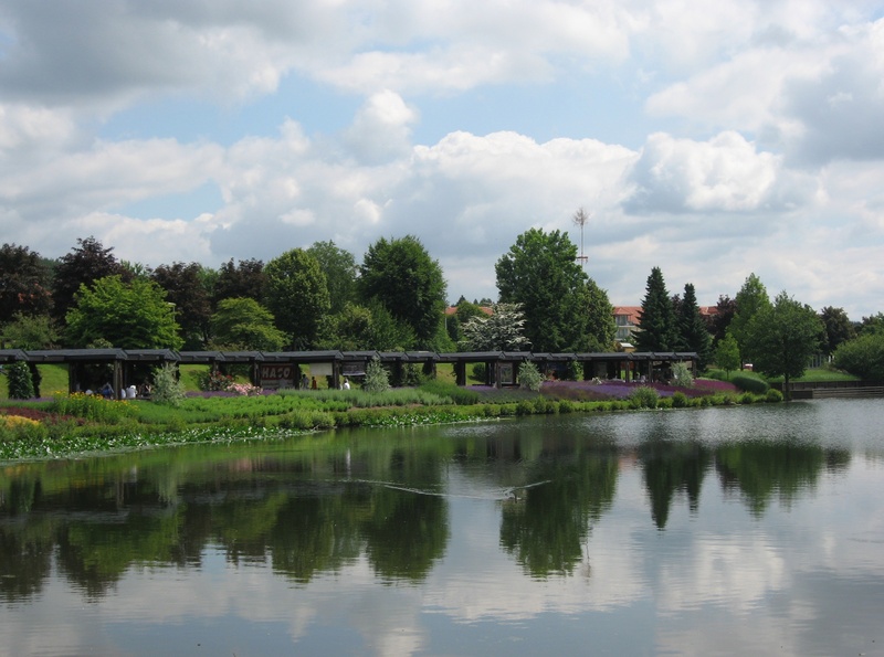 outdoors, growth, tranquility, plant, kurpark, waterfront, lake, sky, scenics - nature, weiskirchen, architecture, portico, tranquil scene, 2K, pond, reflection