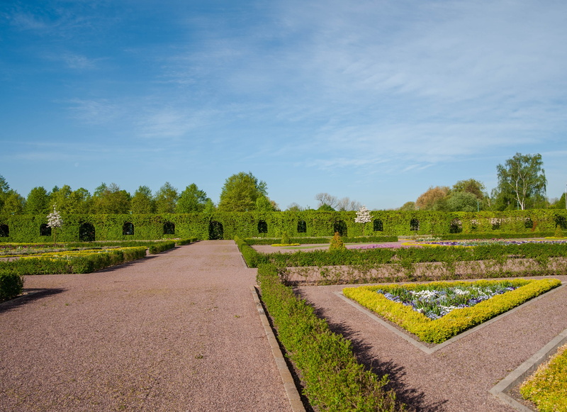 diminishing perspective, no people, day, plant, sky, the way forward, scenics - nature, way, arch, portico, growth, schlossgarten, nature, sunlight, 2K
