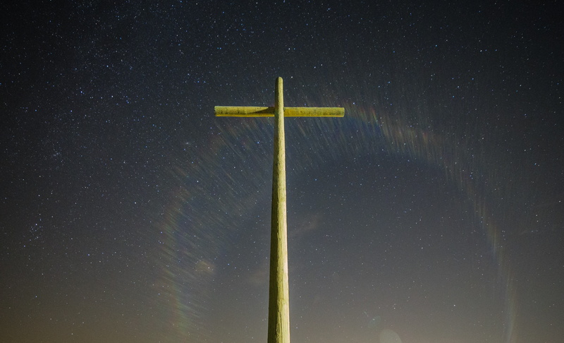 icon, 4K, star - Space, spirituality, religion, faith, milky way, star, cross, nighttime, statue, resurrection, christian, astrophotography, night, rainbow