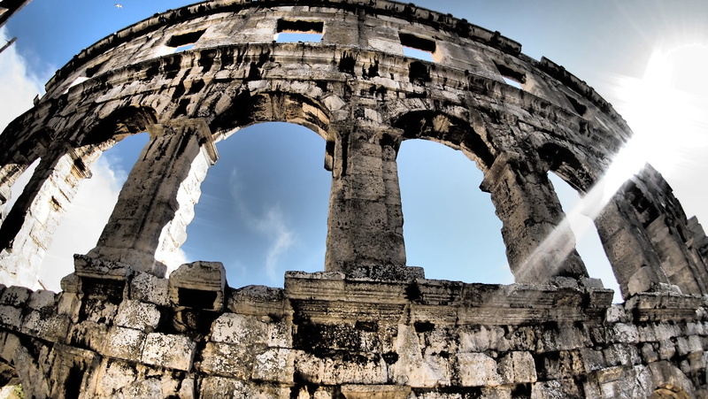 damaged, sky, weathered, ancient civilization, roman history, architectural column, holiday, 4K, no people, archaeology, travel destinations, nature, pula