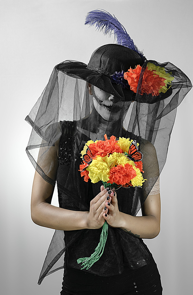 adult, flowers, flowering plant, lifestyles, real people, day of the dead, gothic, dark, bouquet, flower arrangement, plant, dead, mysticism, spiritual