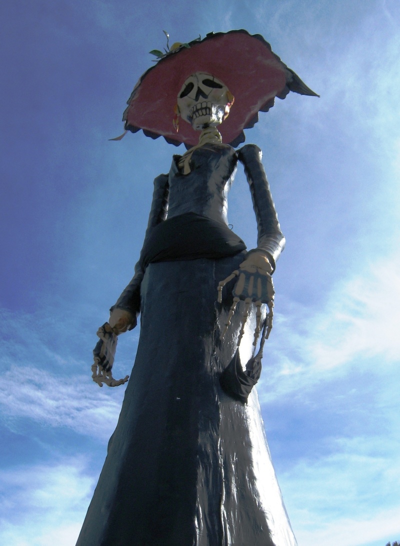 2K, creativity, architecture, death, low angle view, crafts, no people, representation, statue, nature, bones, male likeness, sculpture, catrina, skeleton