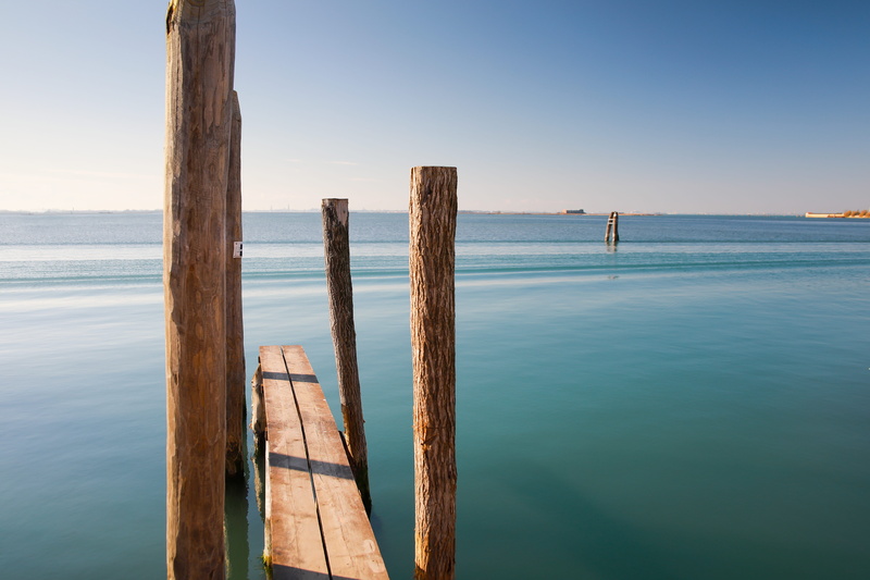 day, post, outdoors, venice, land, scenics - nature, mazzorbo, italy, sea, tranquility, wood - material, pontoon, venise, water