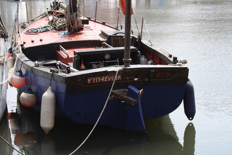 Docks, 4K, rope, reflection, waterfront, buoy, channel, outdoors, travel, fishing boat, Honfleur, nautical vessel, sailing, anchored, rowboat, moored