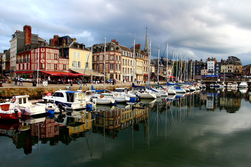 transportation, 2K, architecture, mode of transportation, pier, building exterior, canal, peaceful, cityscape, built structure, water, travel destinations