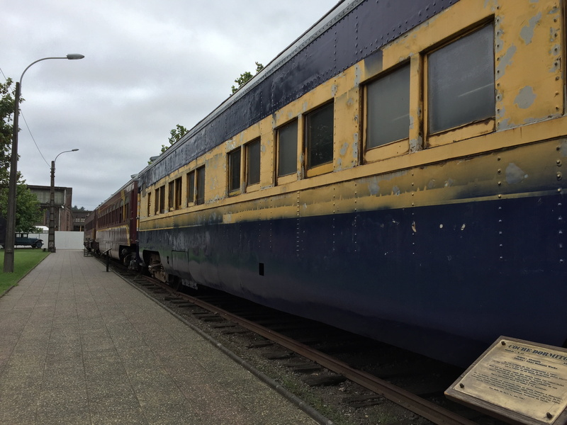 window, land vehicle, train, architecture, trip, station, train - vehicle, mode of transportation, 2K, outdoors, railroad Station Platform, nature, railroad Track