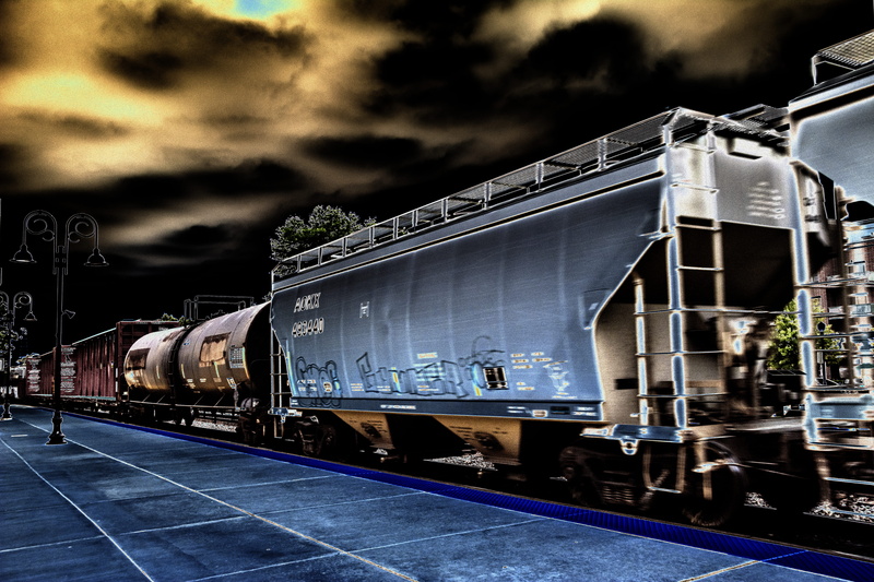 rail transportation, maquina, track, tracks, sky, freight transportation, no people, tren, unrealistic, cloud - sky, vias, dark, grove, solirized, bagon