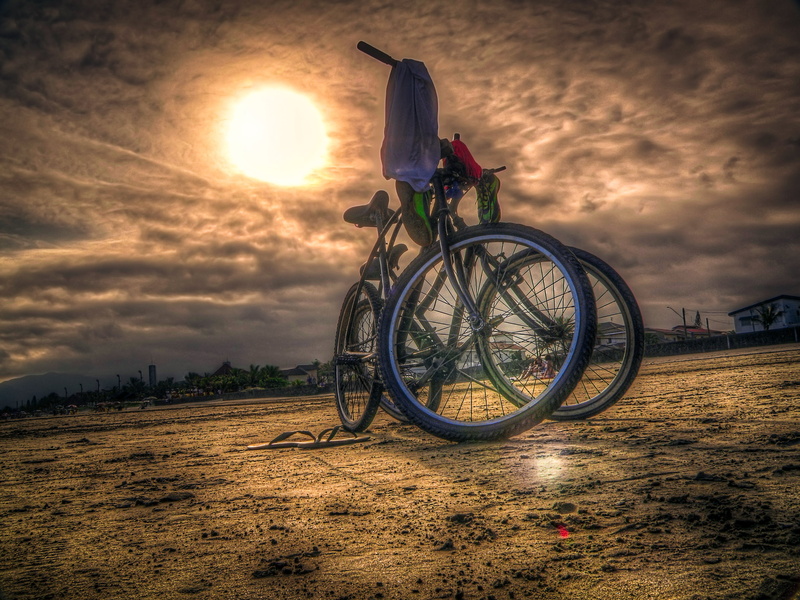cycle, sport, bicycle, beach, two, open field, parked, hdr, brown, cycling, Peruíbe, calm, bicycles, bike, two bicycles, relax, praia, sunshine, field