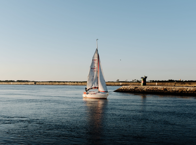 copy space, scenics - nature, vehicle, building, boat, waterfront, near, clear sky, canvas, outdoors, por, dinghy, tower, barge, watercraft, sphere, beauty in nature
