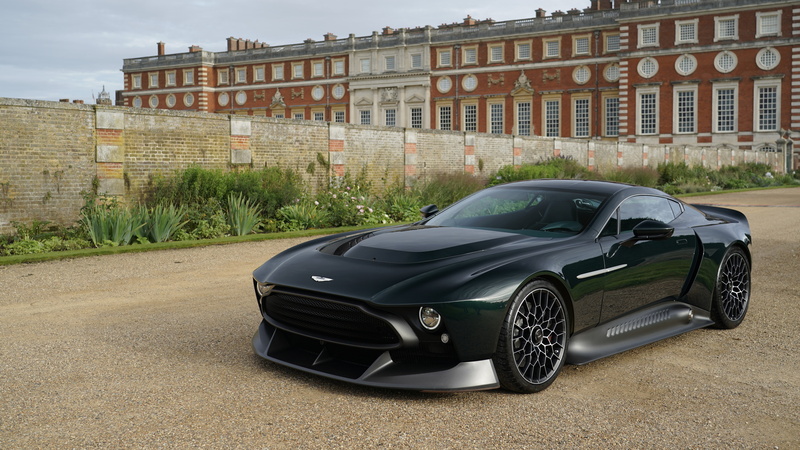 car, Super Car, green car, Aston Martin Victor, green cars, Aston Martin, Retro style, front angle view, 5K, supercars, coupe, vehicle