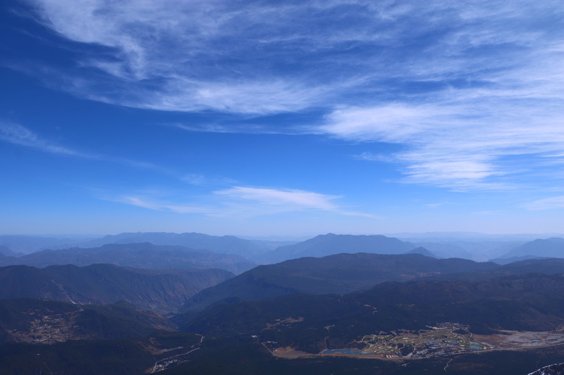 mares-tail cloud, scenics - nature, landscape, montanha, mountains, high angle view, day, outdoors, cloud, beauty in nature, no people, serene, nature