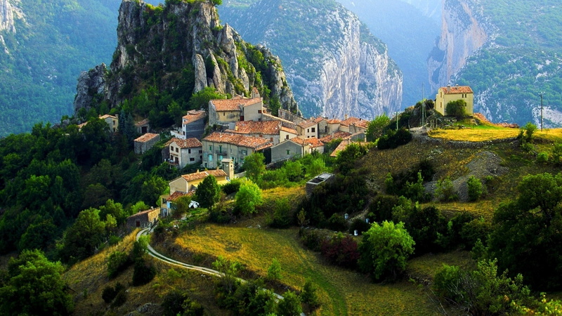 mountains, grass, outdoors, hill, mountain, clouds, forest, nature, bridge, travel, stone, rural, city, summer, tree, park, house, country, river, sky