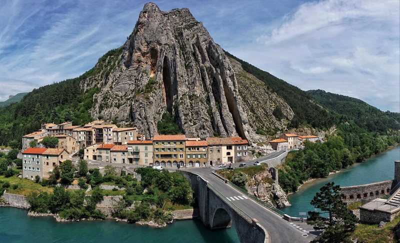 houses, trees, rock, panorama, no people, travel destinations, blue, bridge, water, durance, transportation, green, clouds, tree, the past, 2K, nature