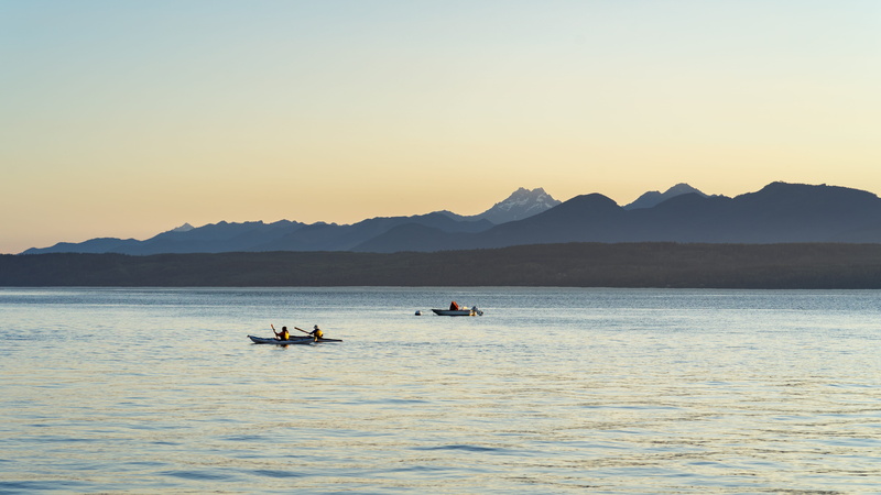 two, beach, rowboat, kayak, nature, rowing, two people, transportation, promontory, sea, canoe, boat, daytime, 5K, scenery, people, men, water, mountain range