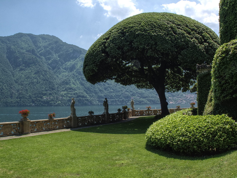 formal garden, topiary, park, sculpture, 2K, nature, no people, hedge, tree, garden, architecture, italy, tranquil scene, beauty in nature, grass, lenno