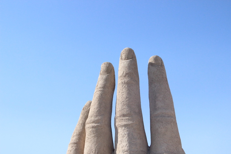 architecture, desert, chile, body part, nature, desierto, mano, lamanodeldesierto, hand, outdoors, sunny, cielo, sky, day, close-up, low section, sunlight