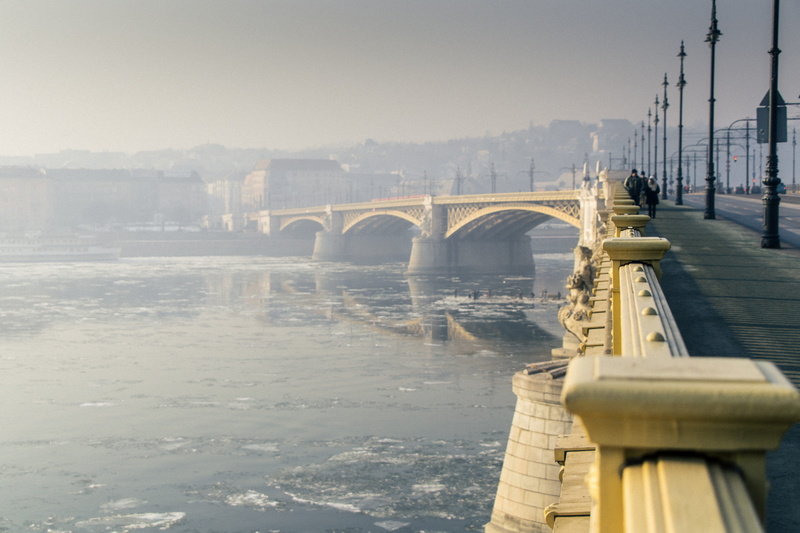 city, river, bridge, hungary, engineering, budapest, long, transportation, architecture, margit híd, arch, outdoors, travel destinations, bridge - man made structure