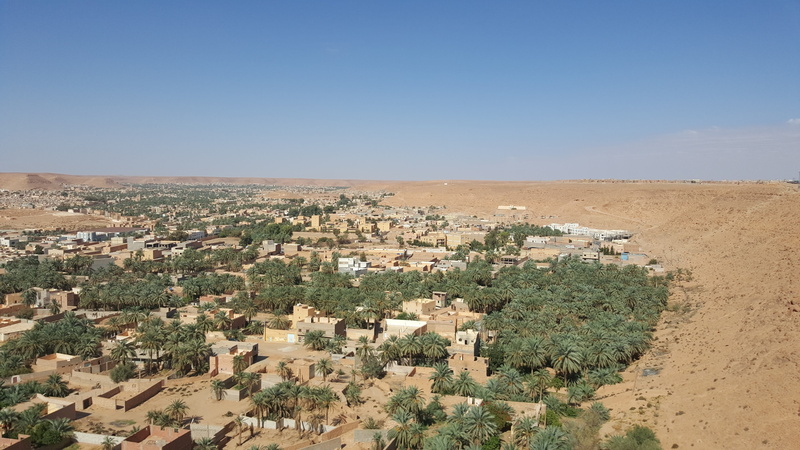 climate, scenics - nature, Nature, 5K, solitude, history, tree, building exterior, cityscape, environment, Duna, arid climate, outdoors, blue, sand, architecture