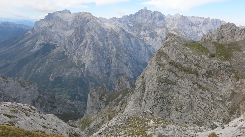 mountain, mountain Peak, day, european Alps, idyllic, tranquility, mountain range, outdoors, rock - object, non-urban scene, picos de europa, remote, sky