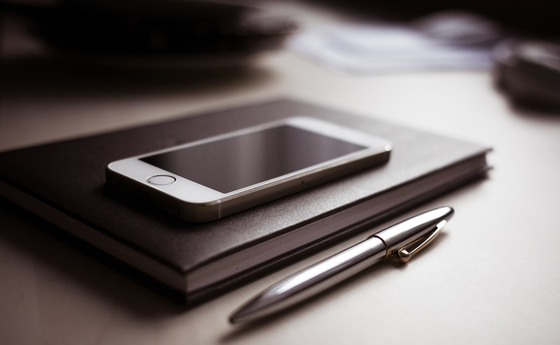 connection, still life, agenda, s, gold, communication, wireless technology, close-up, Phone, convenience, pen, cellphone, speaker, smart phone, indoors