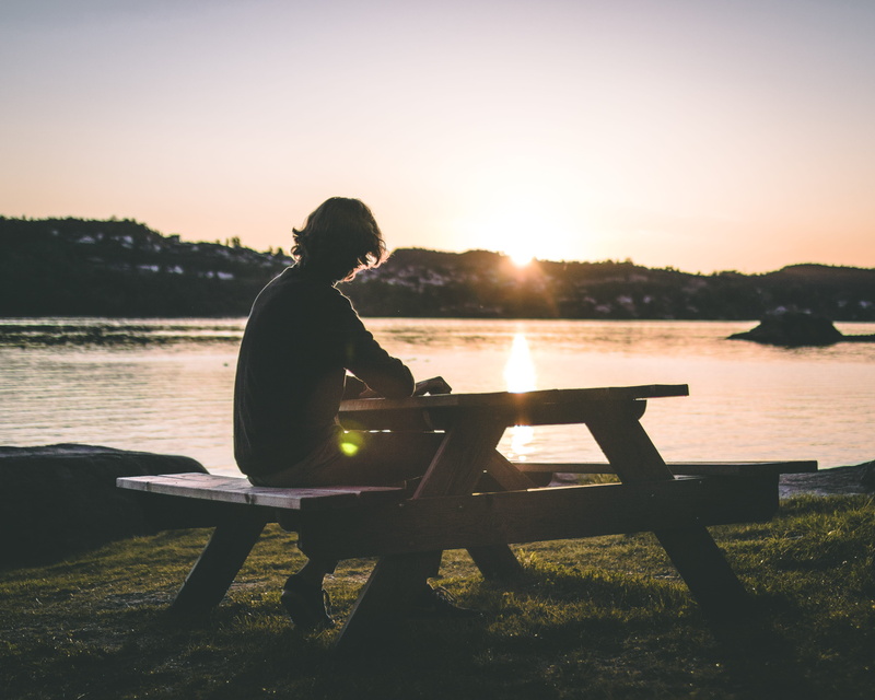 one person, outdoors, 4K, full length, adult, body, tranquility, relaxation, dawn, person, silhouette, bench, black, lake, beauty in nature, sitting, reflection