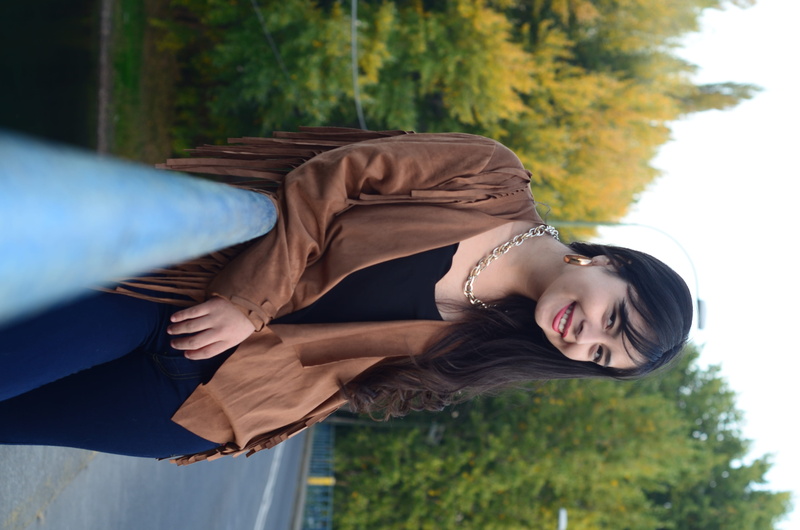 emotion, young women, plant, hairstyle, toothy smile, women, happiness, looking at camera, naturaleza, nikon, real people, nature, chilegram, bella, unsplash