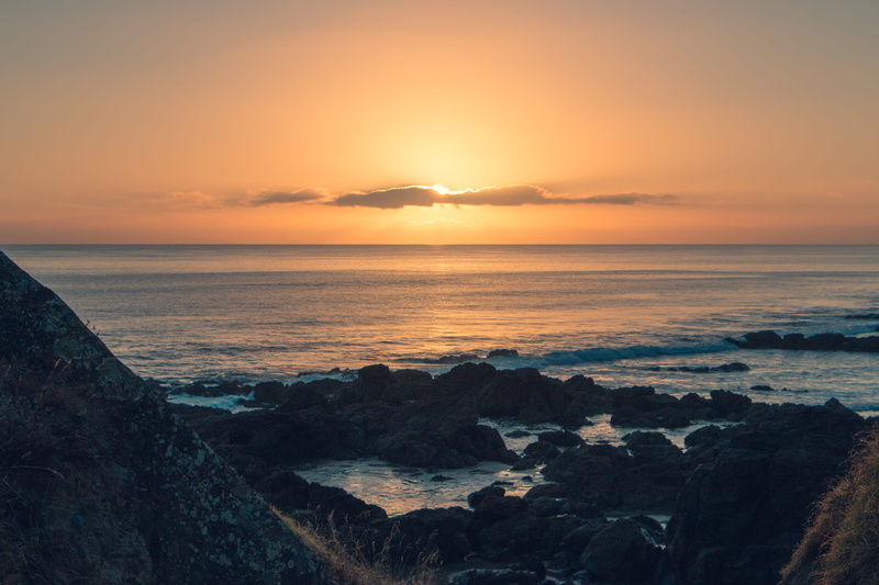 horizon, no people, te arai point - aotearoa surf, ocean, idyllic, scenics - nature, cloud - sky, sunlight, land, tranquility, pacific ocean, te arai, seascape
