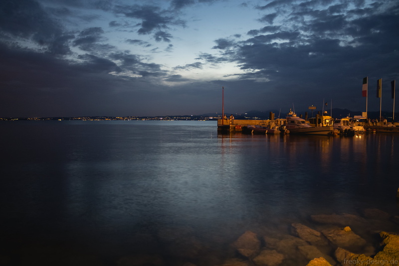 reflection, sea, lago  di  garda, sky, night, 4K, dslr, italien, water, gray, calm, clouds, wolken, 1100d, harbor, sunset, italy, architecture, canon  eos