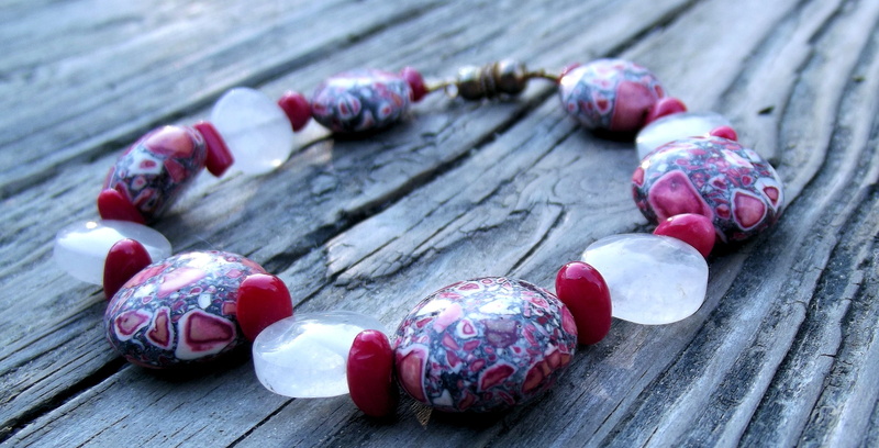 beading, easter, stone, table, genuine, crystal, polished, wood - material, multi colored, vibrant color, shiny, easter egg, rock, selective focus, gemstone