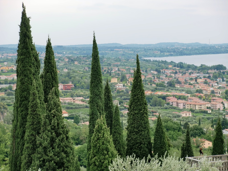 bardolino, green color, built structure, building exterior, land, environment, nature, beauty in nature, holiday, sky, 4K, scenics - nature, day, outdoors