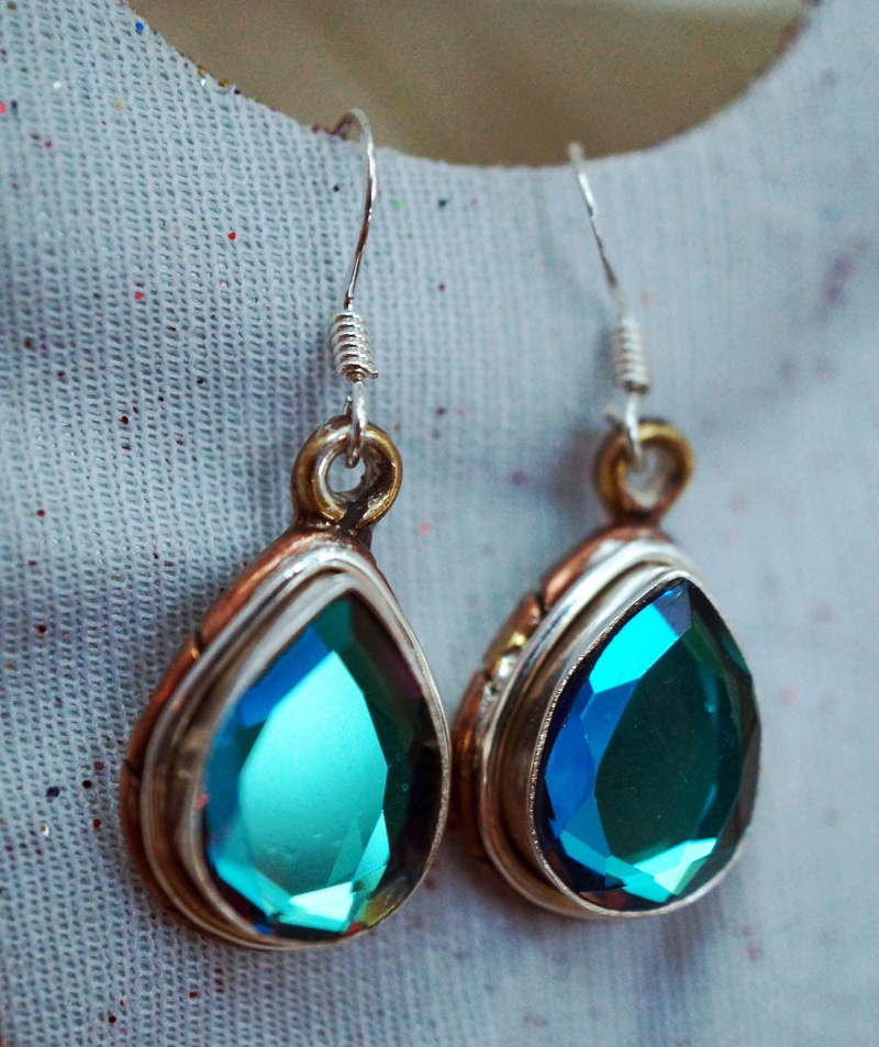 jewelry, 2K, accessories, setting, pair, earrings, earring, silver, hook, quartz, chain, natural, two objects, indoors, turquoise colored, stone, copper sterling silver