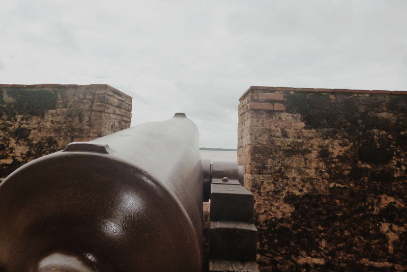 the past, military, security, building exterior, canho, wall - building feature, castelo forte, architecture, built structure, sky, stone wall, cloud - sky
