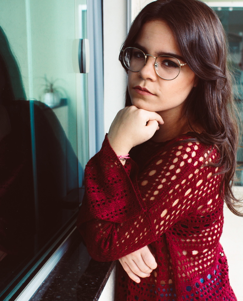 glass, real people, eyeglasses, waist up, looking away, contemplation, young women, indoors, leisure activity, brown, belo horizonte, 2K, adult, standing