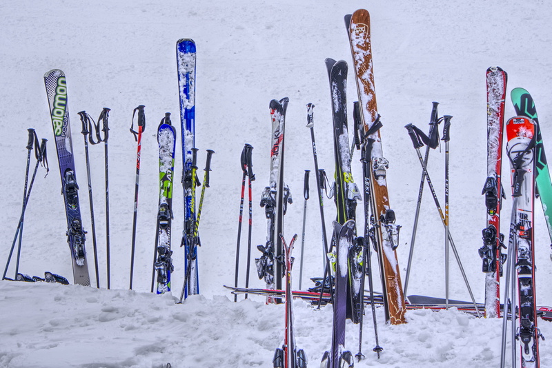 ski, white color, hdr, bicycle, park, variation, vacations, fun, leisure, mountains, sporty, skiing, mountain, maps, frozen, winter, cold, snow, together