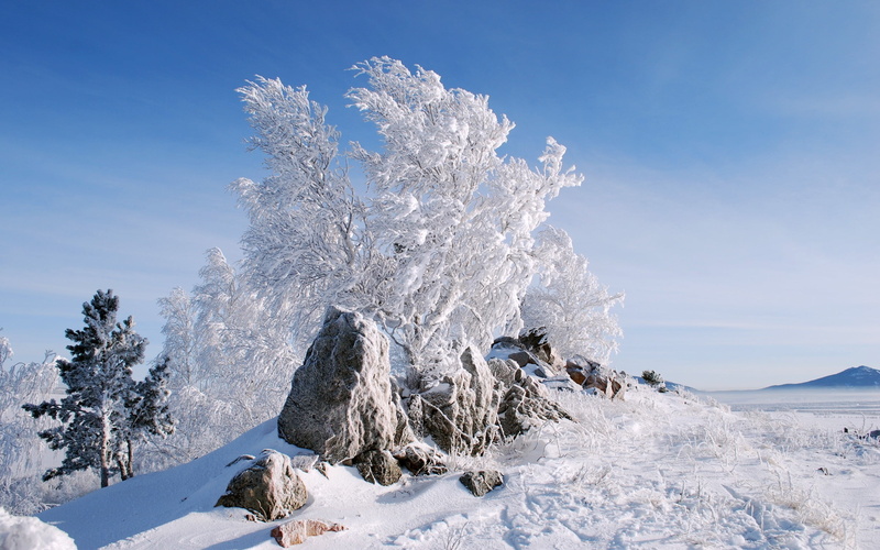 rock, winter, sky, frozen, tranquil scene, outdoors, snow, white color, covering, mountain, day, tranquility, 2K, snowcapped mountain, brown, powder snow