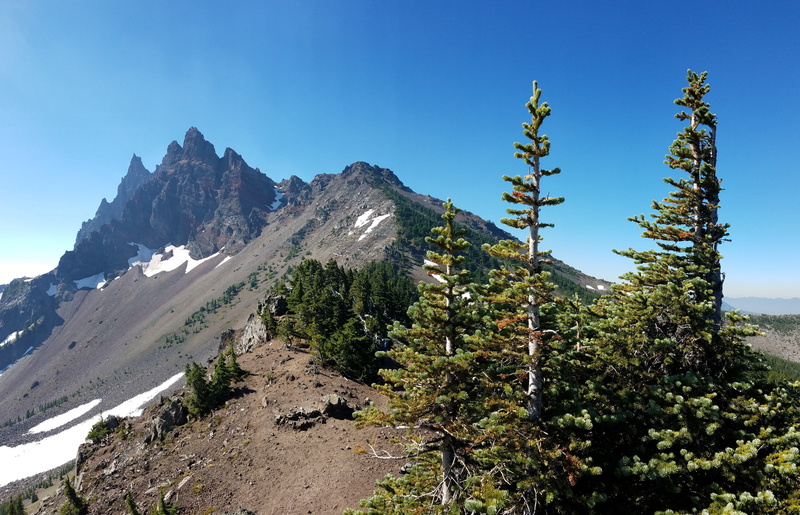 growth, sky, sunlight, panoramic, outdoors, beauty in nature, blue, sight, nature, valley, no people, scenic, formation, clear sky, pct, 5K, tree, land