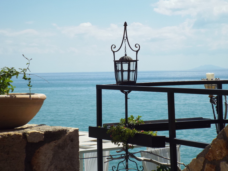 tranquil scene, sunlight, architecture, from, outdoors, 4K, day, cloud - sky, nature, sea, no people, horizon over water, scenics - nature, View, sky